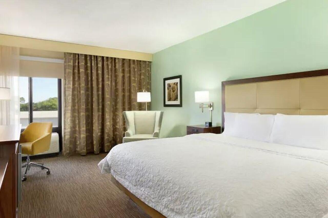 Hampton Inn & Suites Tarpon Springs Exterior photo