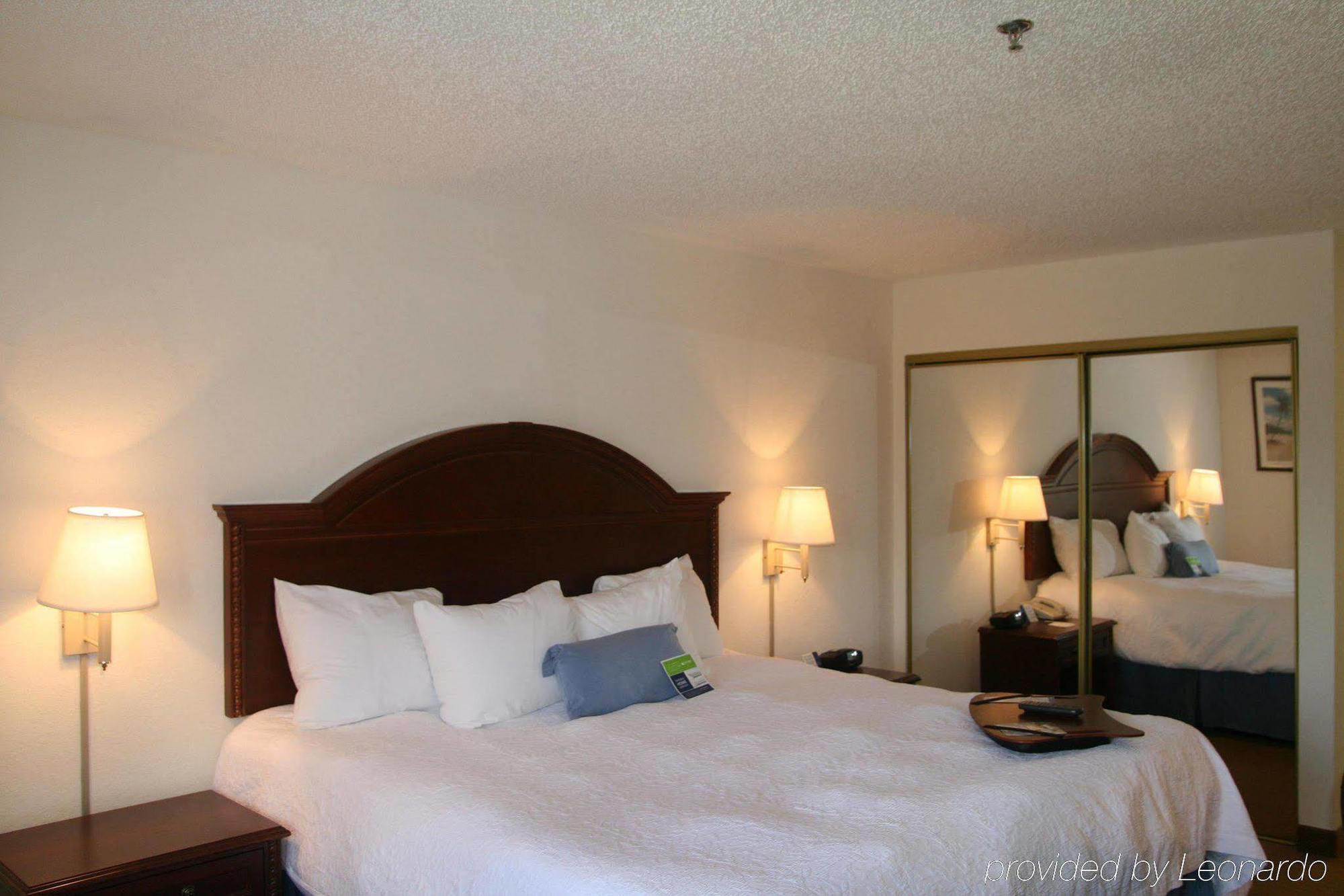 Hampton Inn & Suites Tarpon Springs Exterior photo
